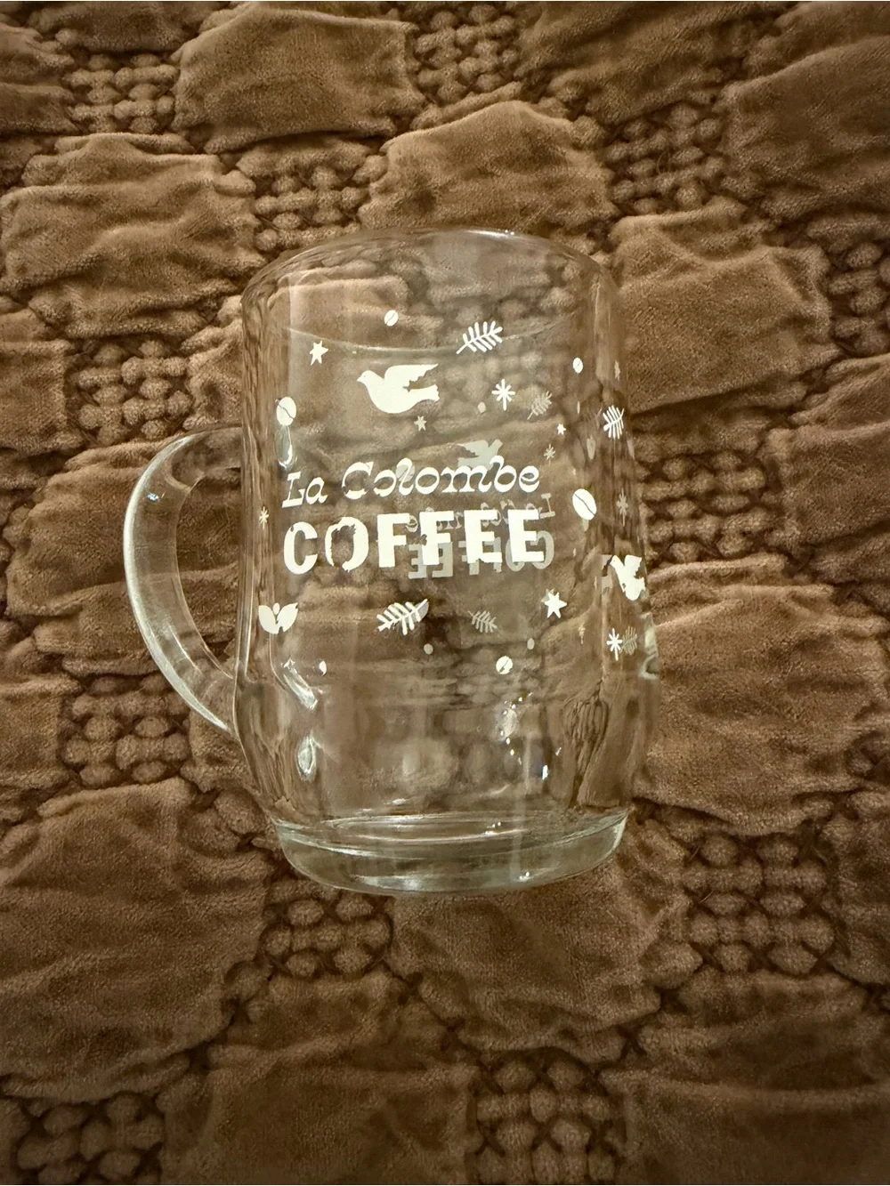 La Colombe Glass Mug with Festive Print